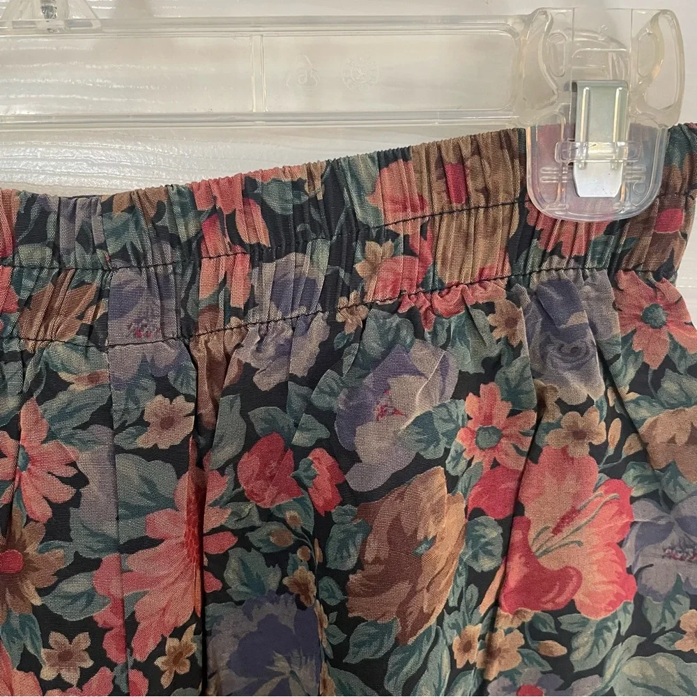 Judy Knapp Floral Women's Shorts Rayon Blend With Pockets Size Medium